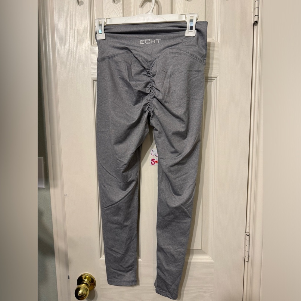 ECHT leggings size Medium